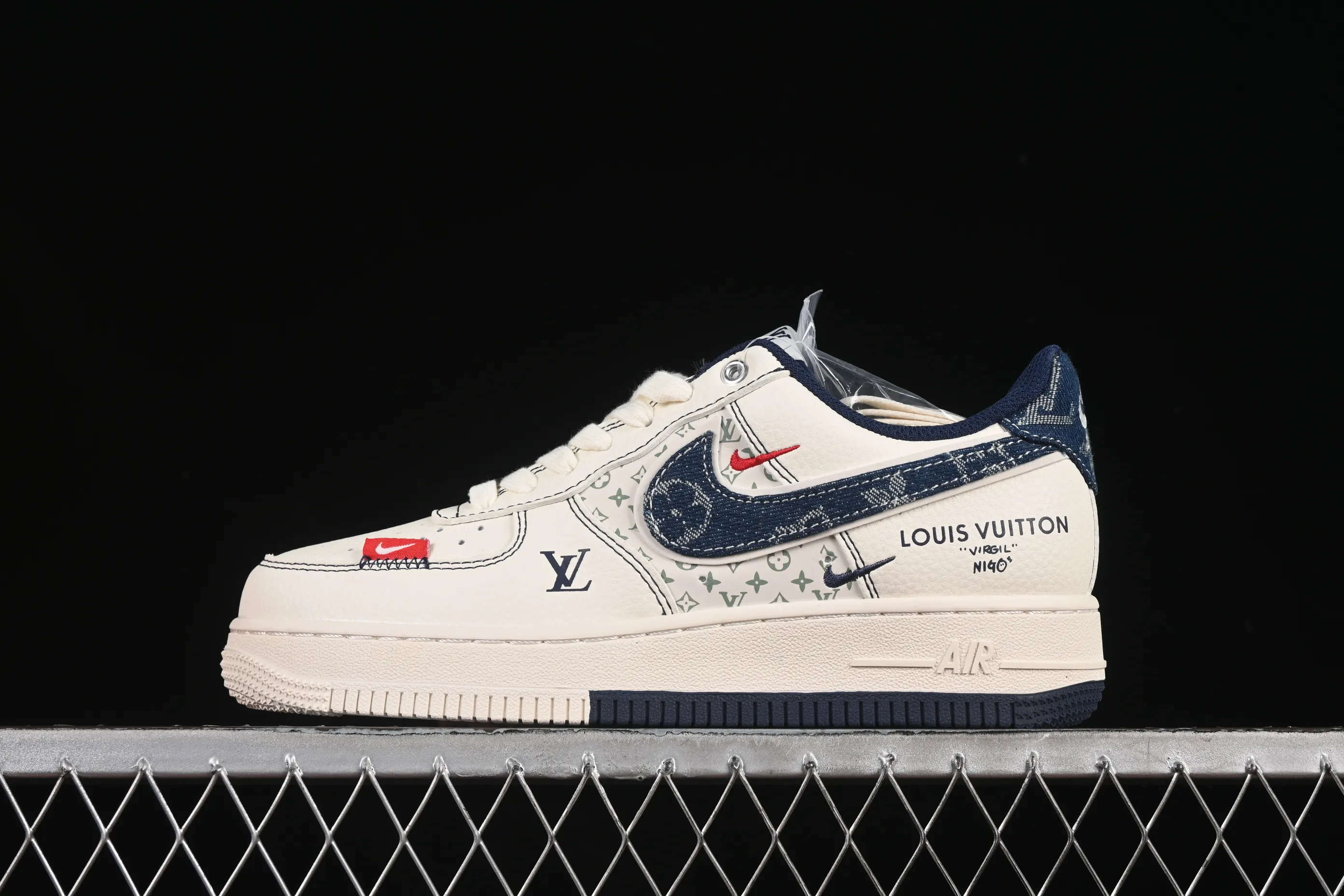 All categories Nk Air Force 1 Air Force series Nk Air Force 1 Low Air Force low-top Nike Air Force 1'07 Low LV co-branded double blue denim hook Air Force 1 low-top casual sneakers YX5066-342